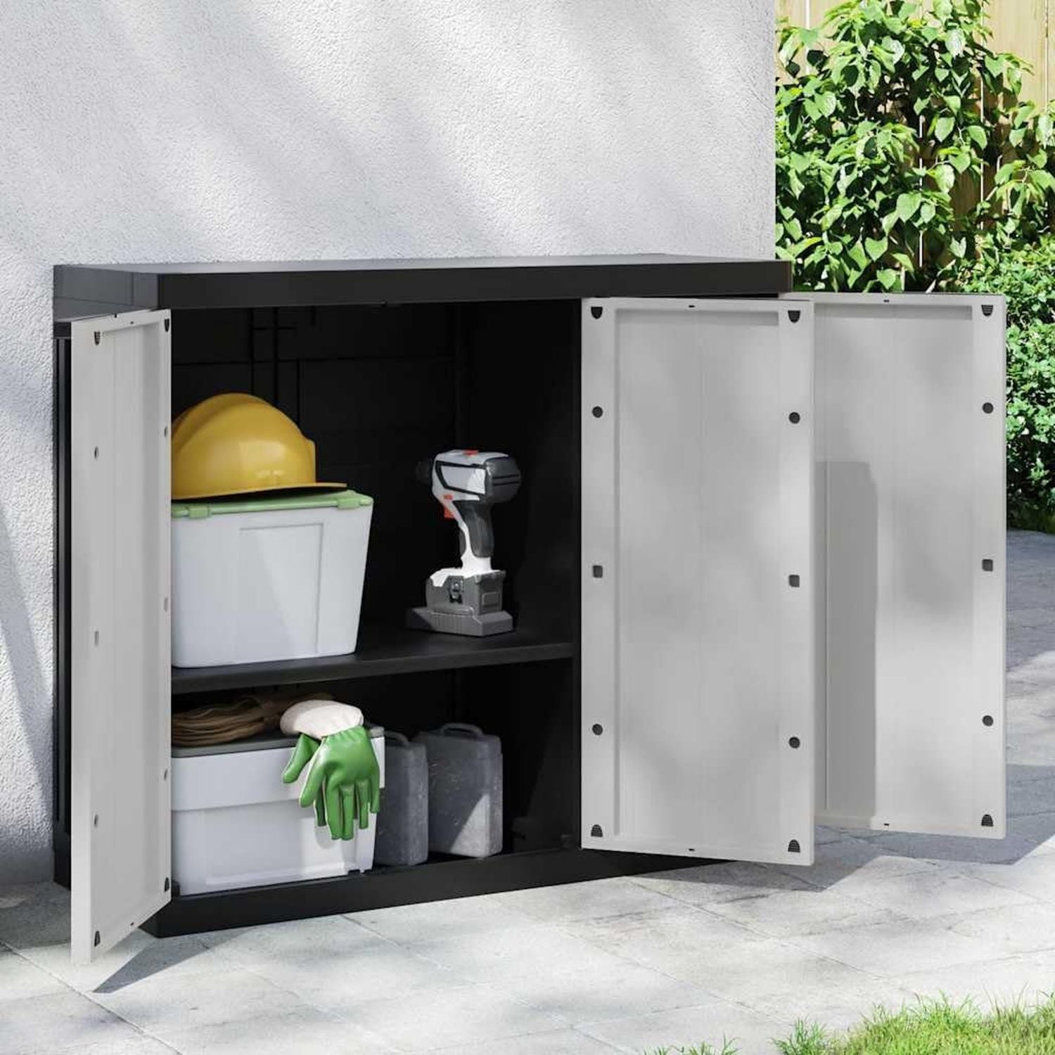 Armadio Smontato Porta Scope con Kit Damezza Sospesa con Tre Ripiani Regolabili mm Argento 600 x 400 x 1800 Colore per Interno ed Esterno